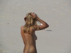 Amateur girls on beach 11 5/54