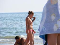 Amateur girls on beach 17 10/72