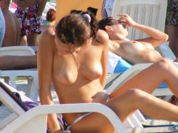 Amateur girls on beach 17 17/72