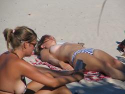 Amateur girls on beach 17 72/72