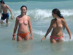 Amateur girls on beach 13 35/72