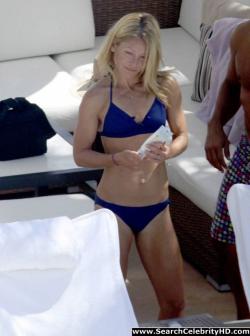 Kelly ripa is a hot bitch 1/12