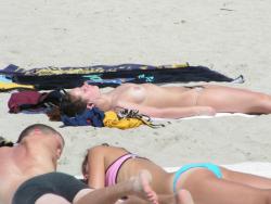 Amateur girls on beach 31 51/69