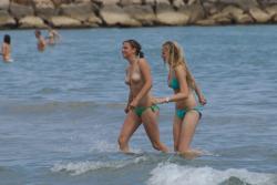 Amateur girls on beach 23 16/72