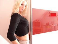 Perfect blonde amateur babe 14 70/149