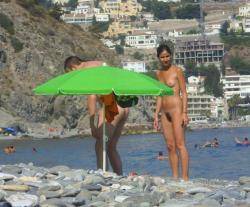 Amateur girls on beach 18 51/60