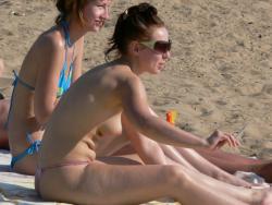 Amateur girls on beach 21 62/72
