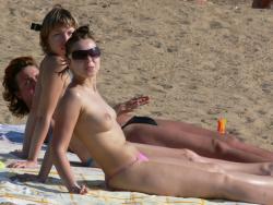 Amateur girls on beach 21 63/72