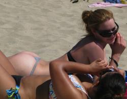 Amateur girls on beach 08 44/48