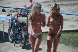 Amateur girls on beach 34 6/79