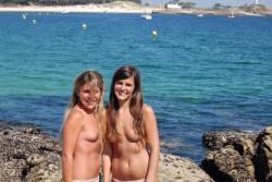 Amateur girls on beach 39 1/169