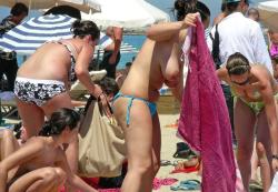 Amateur girls on beach 39 62/169