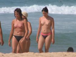 Amateur girls on beach 39 69/169