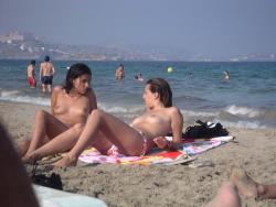 Amateur girls on beach 27 10/72