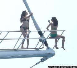 Kim kardashian and kendall jenner – bikini candids in dominican republic - celebrity 20/24