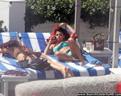 Selena gomez - bikini candids in miami 29/40