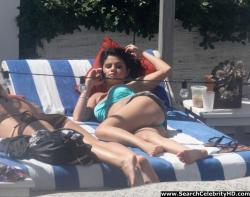 Selena gomez - bikini candids in miami 39/40