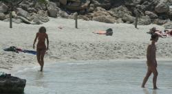 Amateur girls on beach 24 27/48