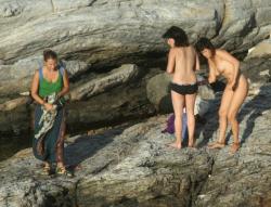 Amateur girls on beach 15 35/48
