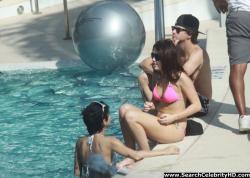 Miley cyrus - bikini candids at the fontainebleau hotel in miami - celebrity 26/28
