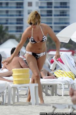 Chloe sevigny shows off bikini body in miami beach - celebrity 2/20