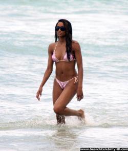 Ciara - bikini candids in miami - celebrity 4/24