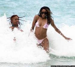 Ciara - bikini candids in miami - celebrity 7/24