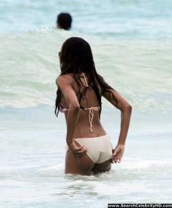 Ciara - bikini candids in miami - celebrity 9/24