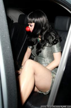 Katy perry – upskirt candids at bbc radio 1 in london - celebrity 9/13
