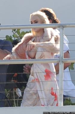 Lindsay lohan - topless photoshoot candids in miami - celebrity 2/26