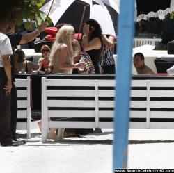 Lindsay lohan - topless photoshoot candids in miami - celebrity 22/26
