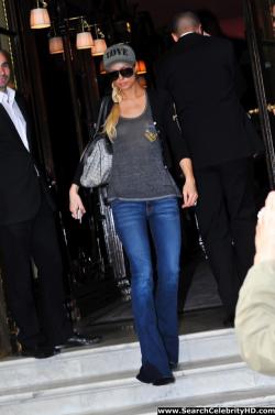 Paris hilton - braless see-through candids in paris - celebrity 13/15