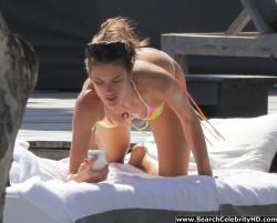 Alessandra ambrosio - bikini candids in st. barts - celebrity 15/17