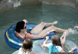 Katy perry - bikini candids at atlantis paradise island - celebrity 5/20