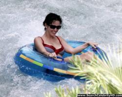 Katy perry - bikini candids at atlantis paradise island - celebrity 6/20