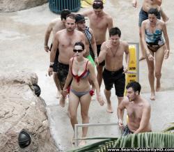Katy perry - bikini candids at atlantis paradise island - celebrity 20/20