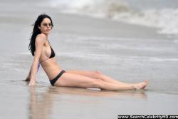 Nicole trunfio - bikini candids at malibu beach - celebrity 22/25