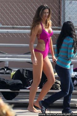 Katherine webb rocks a hot pink cut-out bathing suit 33/33