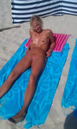 Nudist beach 09 41/65