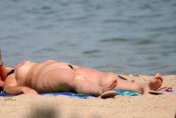 Nudist beach 58 14/25