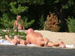 Nude girls on the beach - 262 13/23