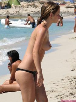 Sunny nudist beach pictures of cute girls 21/50