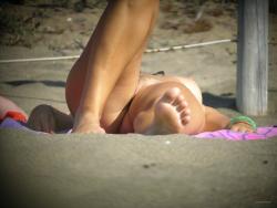 Nude girls on the beach - 393 14/59