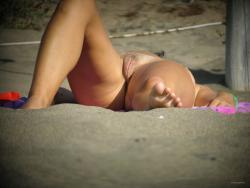 Nude girls on the beach - 393 37/59