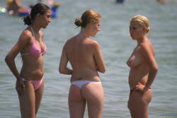 Topless girls on the beach - 271 9/39