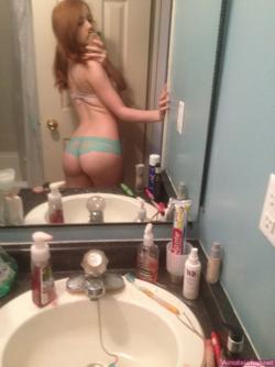 Super cute 18 year old redhead teen 4/39