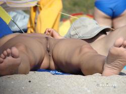 Nude girls on the beach - 357 37/45