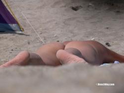 Nude girls on the beach - 119(49 pics)
