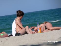 Topless girls on the beach - 267 19/49