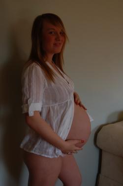 Pregnant daughter 18/39